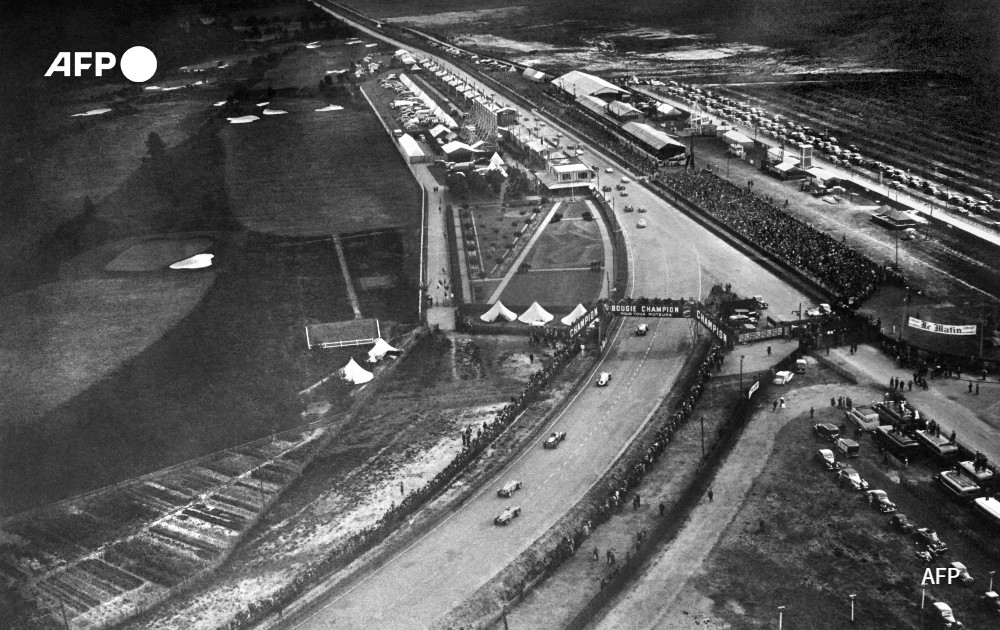 Aerial view of the Le Mans circuit, in 1939