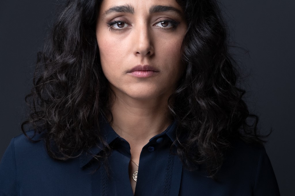 L'actrice iranienne Golshifteh Farahani pose lors d'une séance photo à Paris, le 11 octobre 2022.  JOEL SAGET / AFP