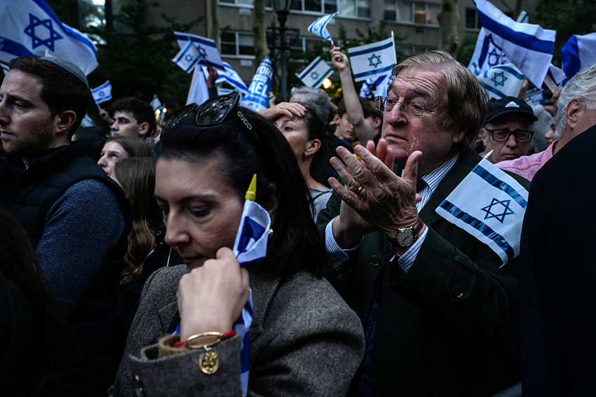 New York City: pro-Israeli protest on October 10, 2023. Photo by Ed Jones / AFP