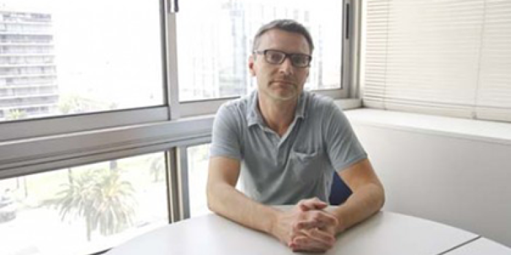 Alexandre Grosbois,  redactor regional de la oficina AFP de Montevideo, entrevistado por el diario El Observador